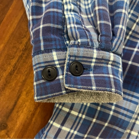 L.L. Bean Fleece Lined Long Sleeve Button Down Blue Plaid Shirt size medium - Picture 6 of 11